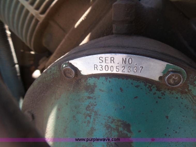 image for item J6015 2008 Ford F450 service truck with crane