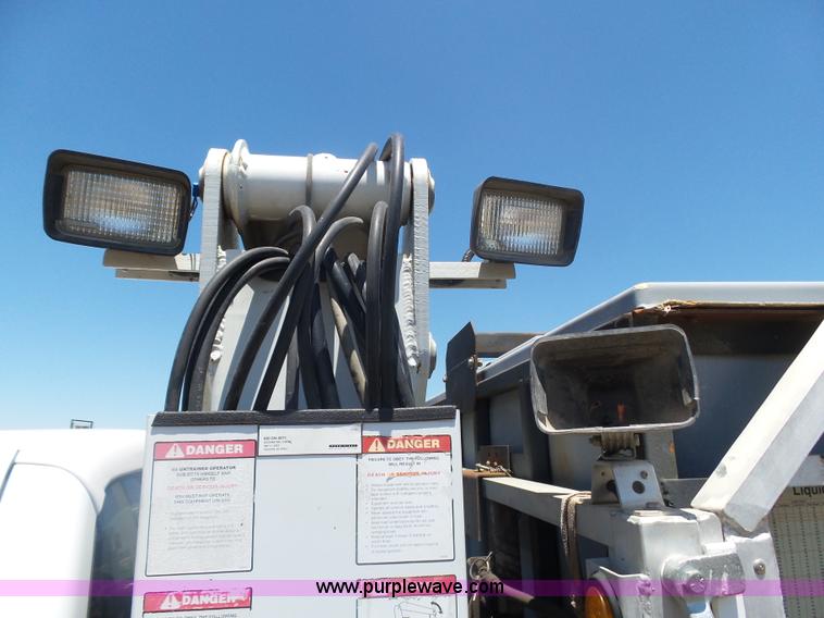 image for item J6015 2008 Ford F450 service truck with crane