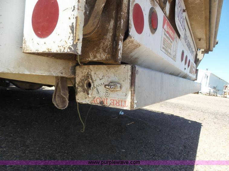 image for item J6015 2008 Ford F450 service truck with crane