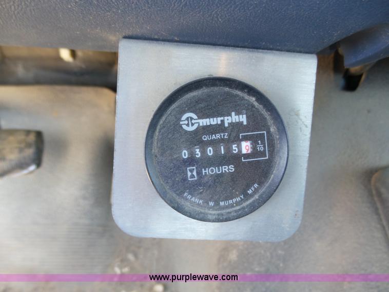 image for item J6016 1996 Ford F450 service truck with crane