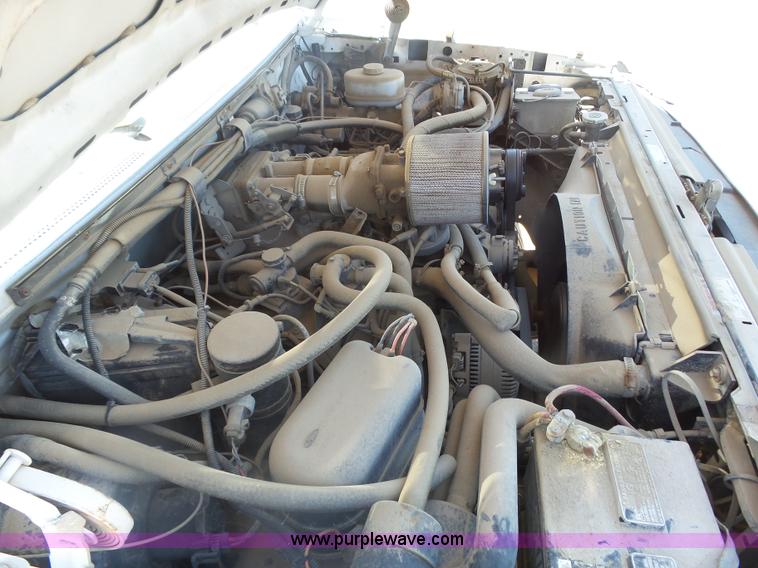 image for item J6016 1996 Ford F450 service truck with crane