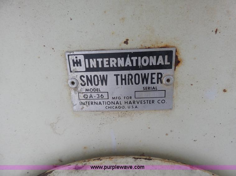 image for item K3203 International tractor