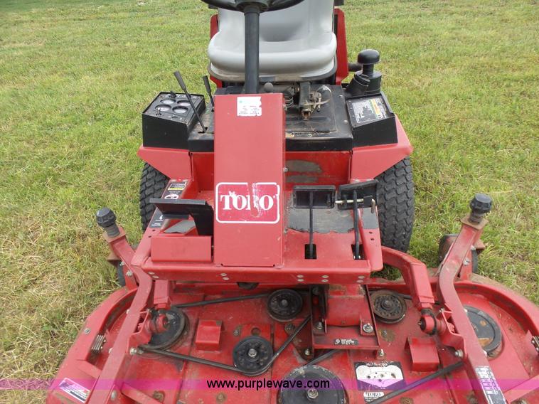 image for item K3208 Toro Groundsmaster 223D lawn mower
