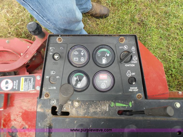 image for item K3208 Toro Groundsmaster 223D lawn mower