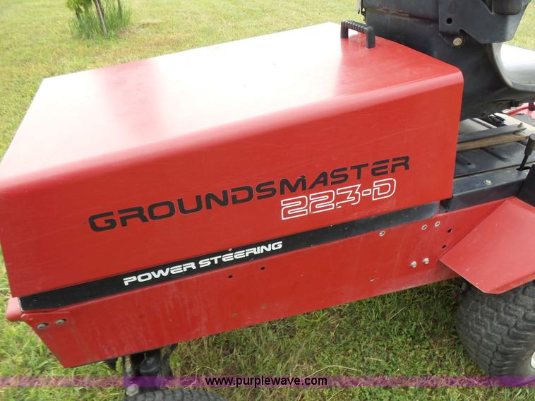 image for item K3208 Toro Groundsmaster 223D lawn mower