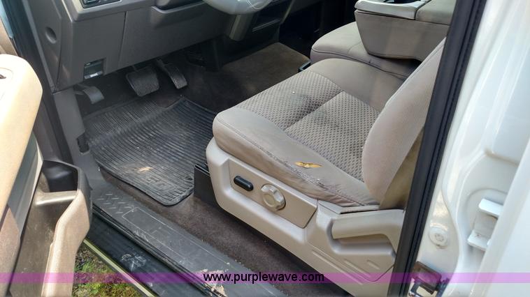 image for item K3245 2010 Ford F150 SuperCrew pickup truck