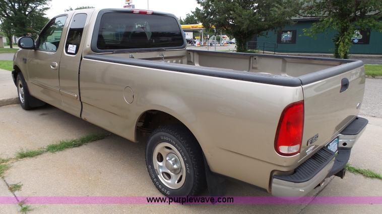 image for item K5352 2000 Ford F150 SuperCab pickup truck