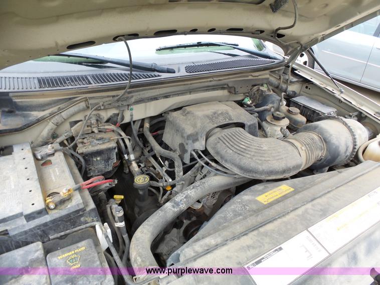 image for item K5352 2000 Ford F150 SuperCab pickup truck