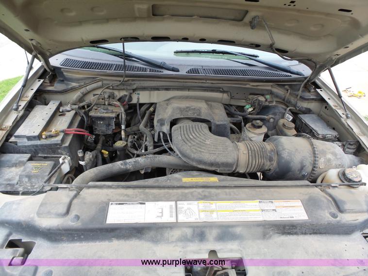 image for item K5352 2000 Ford F150 SuperCab pickup truck