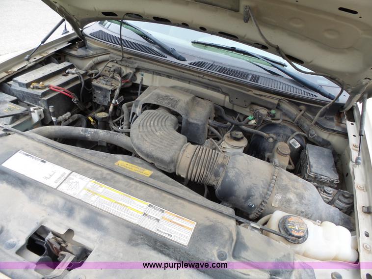 image for item K5352 2000 Ford F150 SuperCab pickup truck