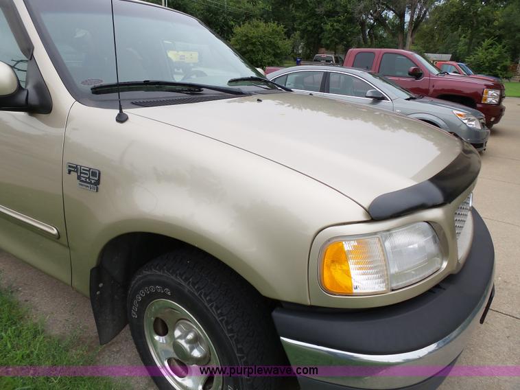 image for item K5352 2000 Ford F150 SuperCab pickup truck