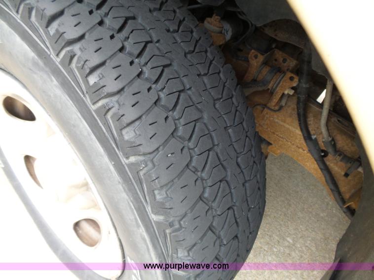 image for item K5352 2000 Ford F150 SuperCab pickup truck