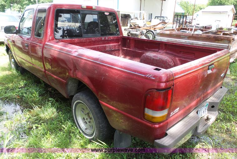 image for item K5354 1996 Ford Ranger SuperCab pickup truck