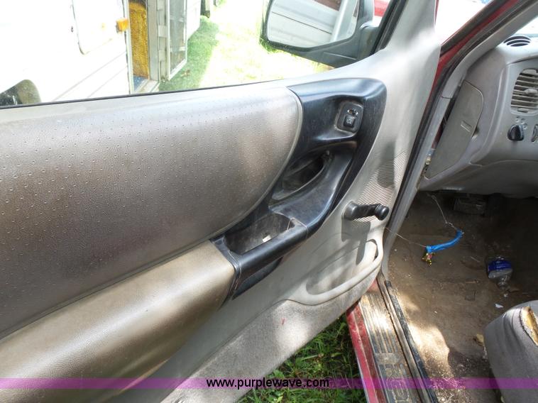 image for item K5354 1996 Ford Ranger SuperCab pickup truck