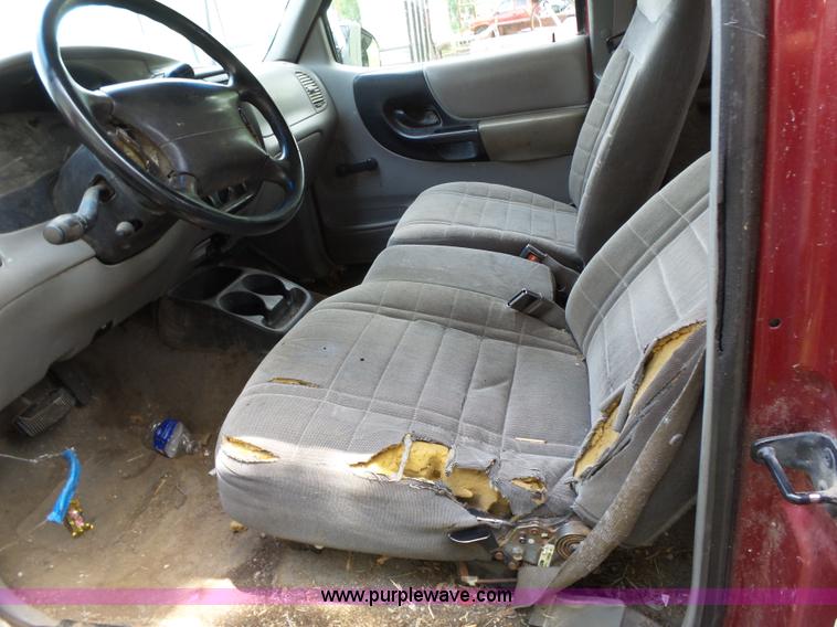 image for item K5354 1996 Ford Ranger SuperCab pickup truck