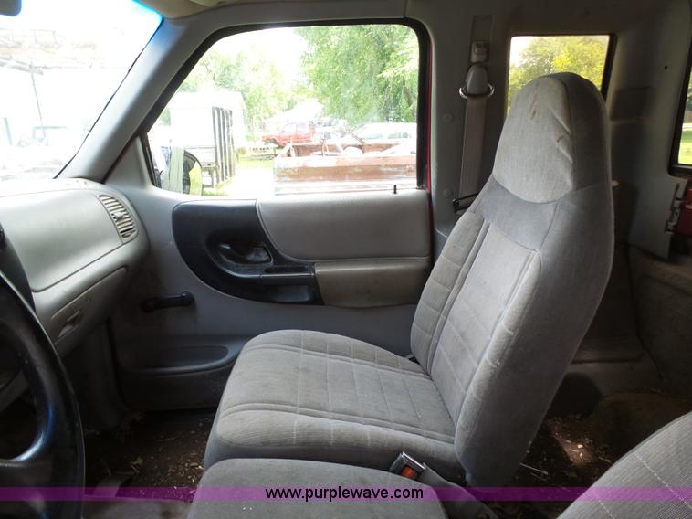 image for item K5354 1996 Ford Ranger SuperCab pickup truck