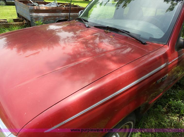 image for item K5354 1996 Ford Ranger SuperCab pickup truck