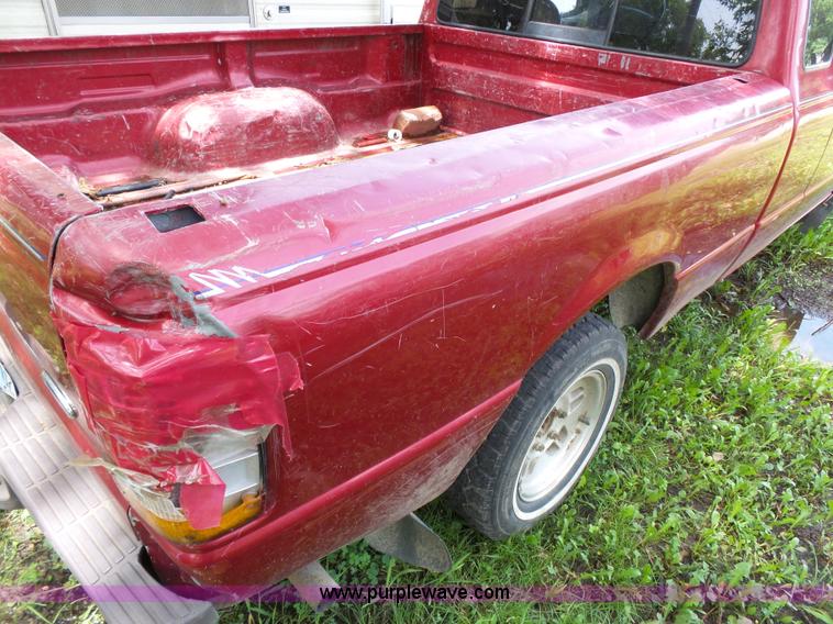 image for item K5354 1996 Ford Ranger SuperCab pickup truck