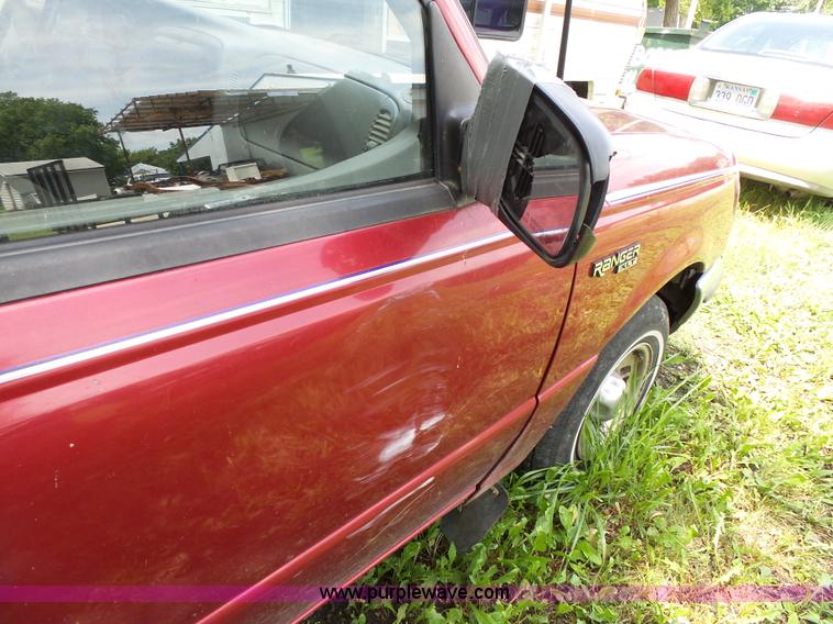 image for item K5354 1996 Ford Ranger SuperCab pickup truck