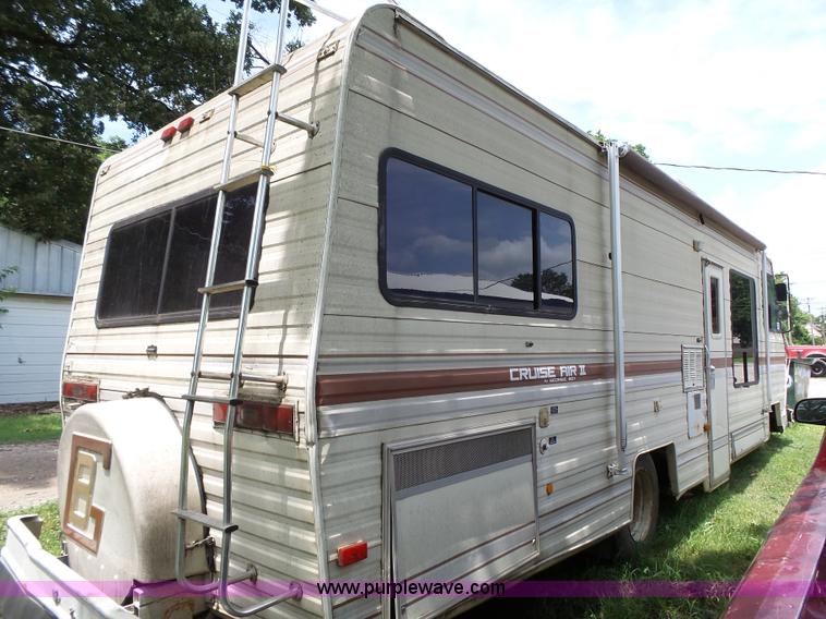 image for item K5356 1983 Chevrolet P30 Georgia Boy Cruise Air Z RV