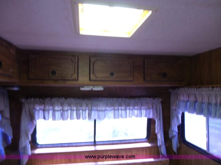 image for item K5356 1983 Chevrolet P30 Georgia Boy Cruise Air Z RV