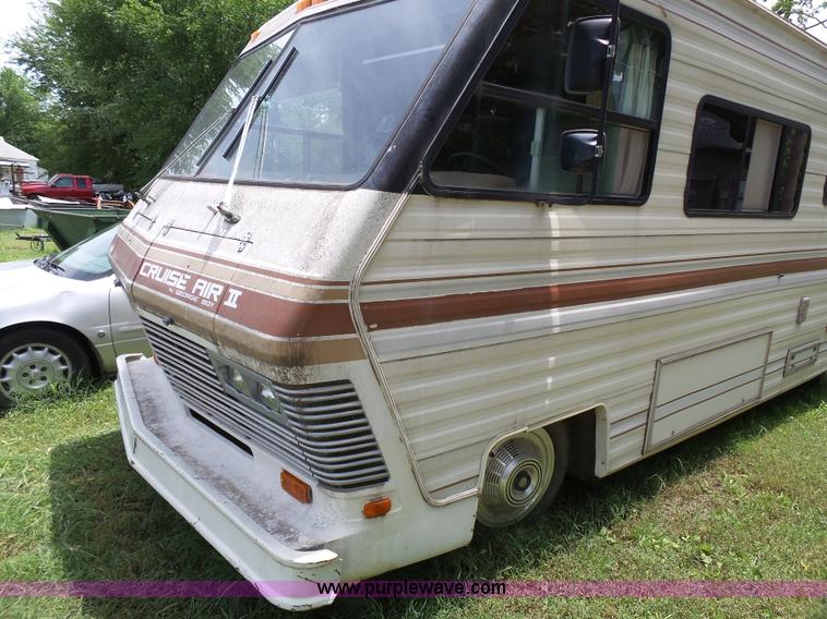 image for item K5356 1983 Chevrolet P30 Georgia Boy Cruise Air Z RV