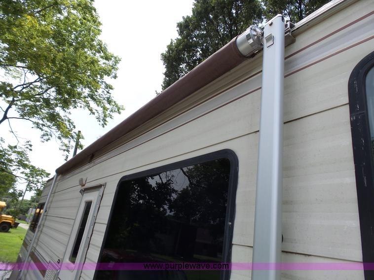image for item K5356 1983 Chevrolet P30 Georgia Boy Cruise Air Z RV