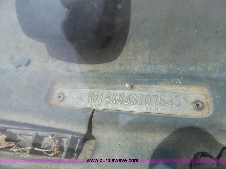 image for item K5358 1988 Dodge Dakota pickup truck