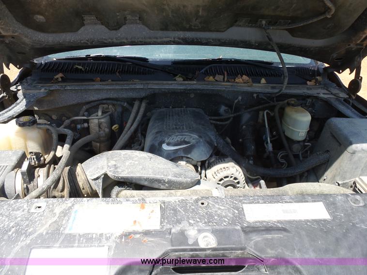 image for item K7088 2001 Chevrolet Silverado 2500HD Ext. Cab pickup truck