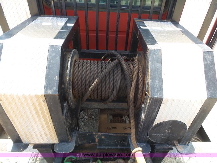 image for item K7089 2001 Mack CH613 semi truck