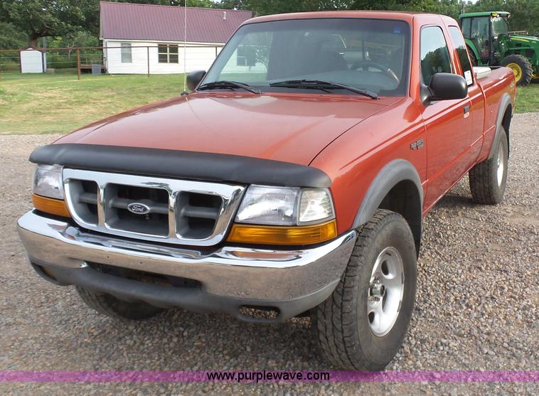 image for item K7097 1999 Ford Ranger XLT SuperCab pickup truck