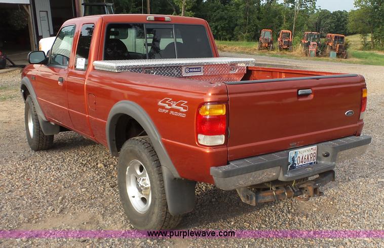 image for item K7097 1999 Ford Ranger XLT SuperCab pickup truck