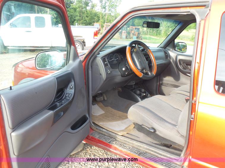 image for item K7097 1999 Ford Ranger XLT SuperCab pickup truck