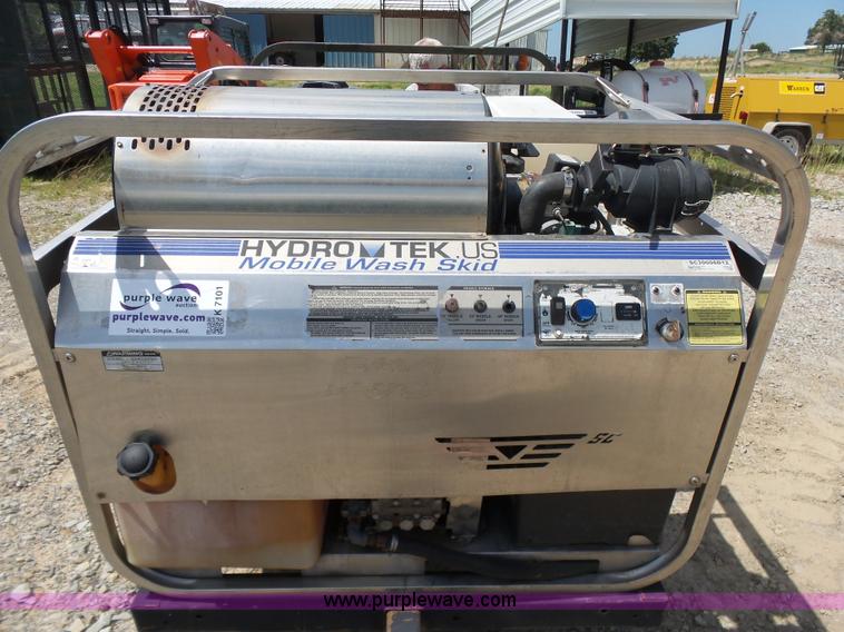 image for item K7101 2011 Hydrotec SC30006012 power washing trailer