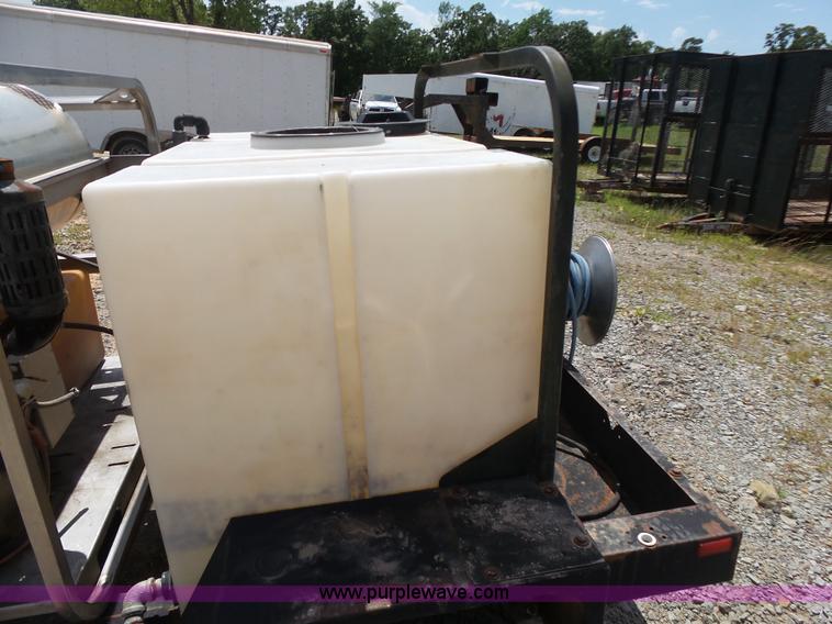 image for item K7101 2011 Hydrotec SC30006012 power washing trailer