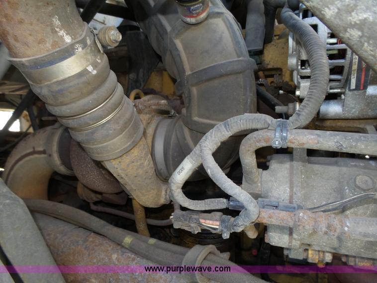 image for item K8427 2000 Ford F650 XL box truck