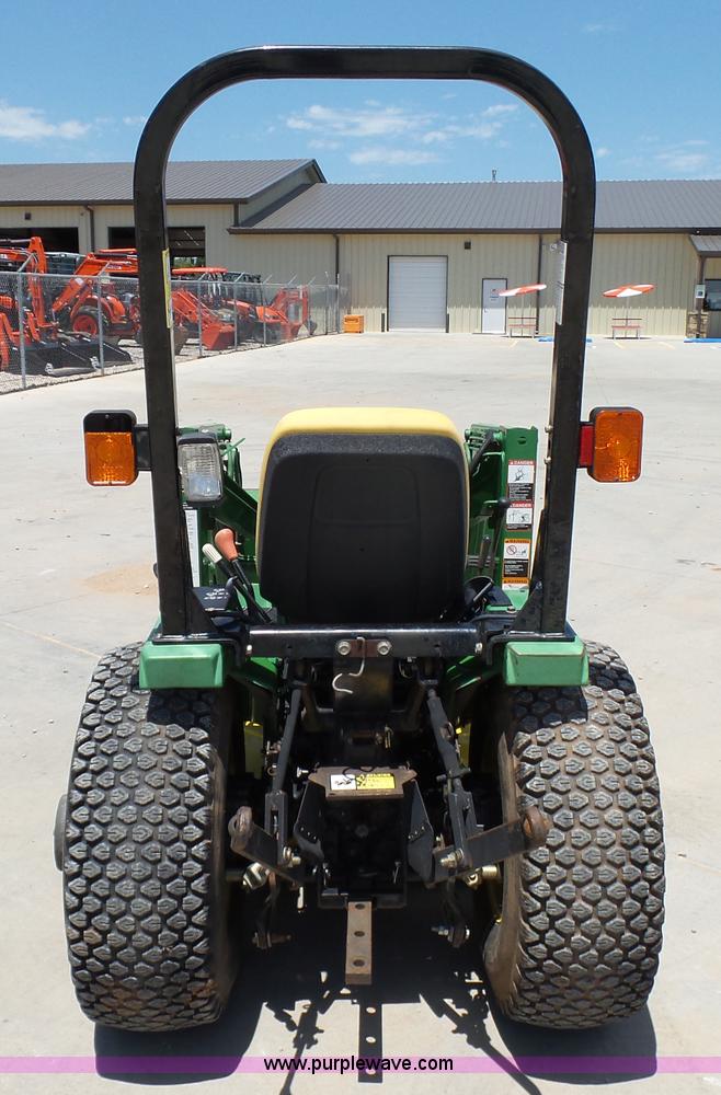 image for item K8772 1998 John Deere 4100 MFWD tractor