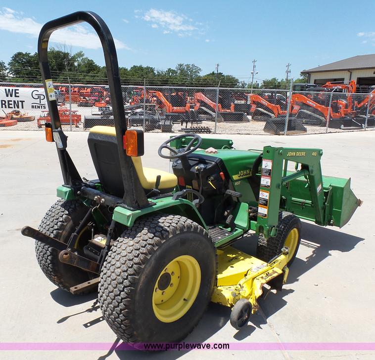 image for item K8772 1998 John Deere 4100 MFWD tractor