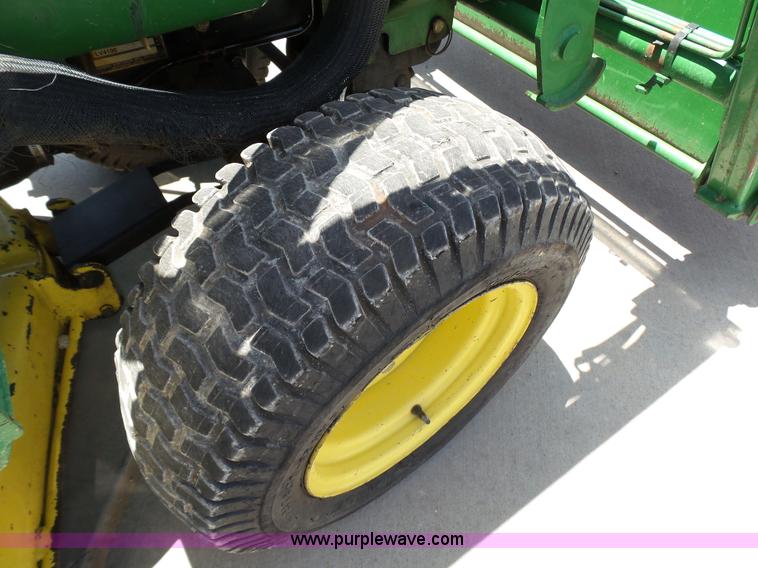 image for item K8772 1998 John Deere 4100 MFWD tractor