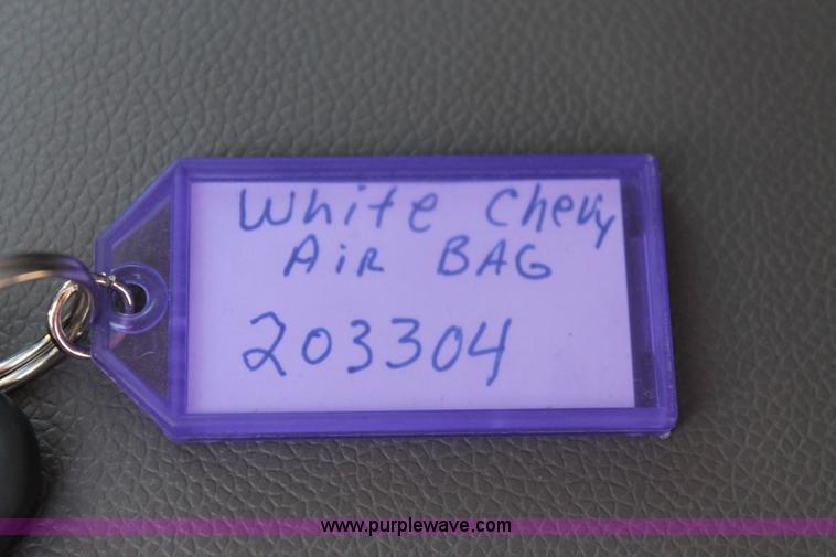 image for item K8828 2015 Chevrolet Silverado 2500HD Crew Cab pickup truck