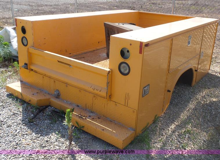 image for item L2869 Utility bed