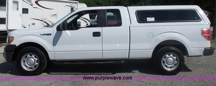 image for item L2881 2011 Ford F150 SuperCab pickup truck