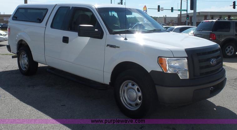 image for item L2881 2011 Ford F150 SuperCab pickup truck