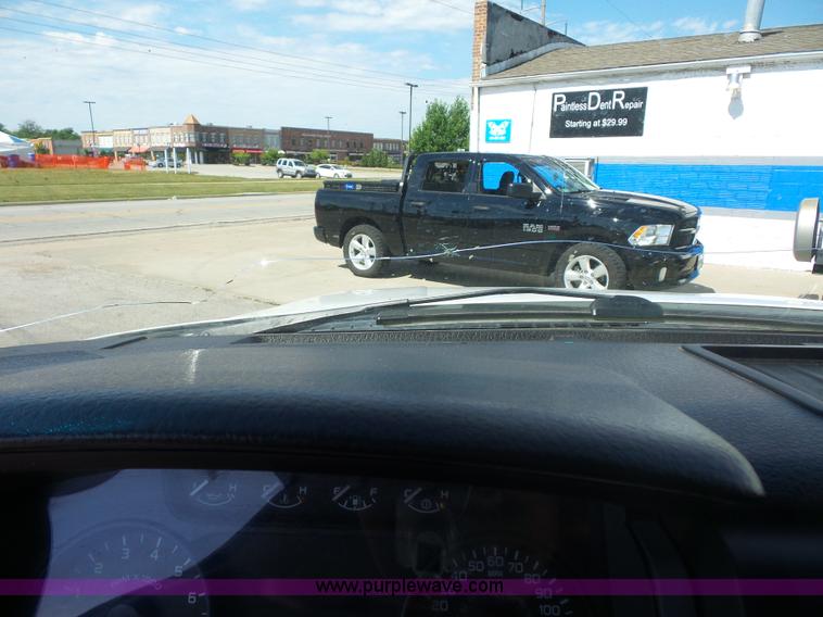 image for item L2881 2011 Ford F150 SuperCab pickup truck