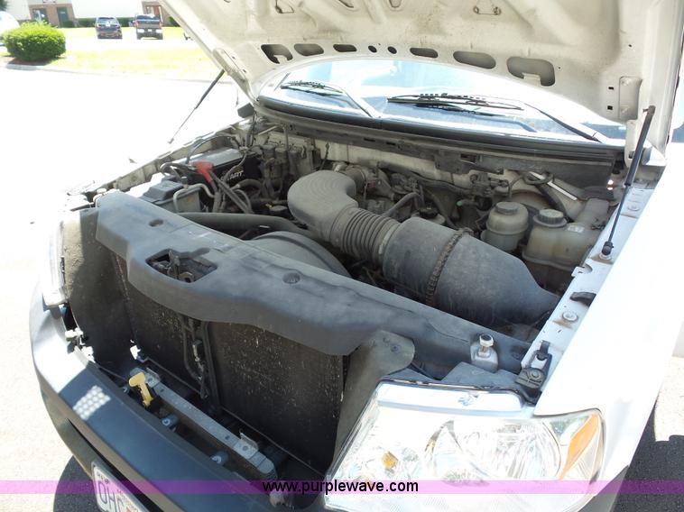 image for item L2890 2005 Ford F150 SuperCab pickup truck