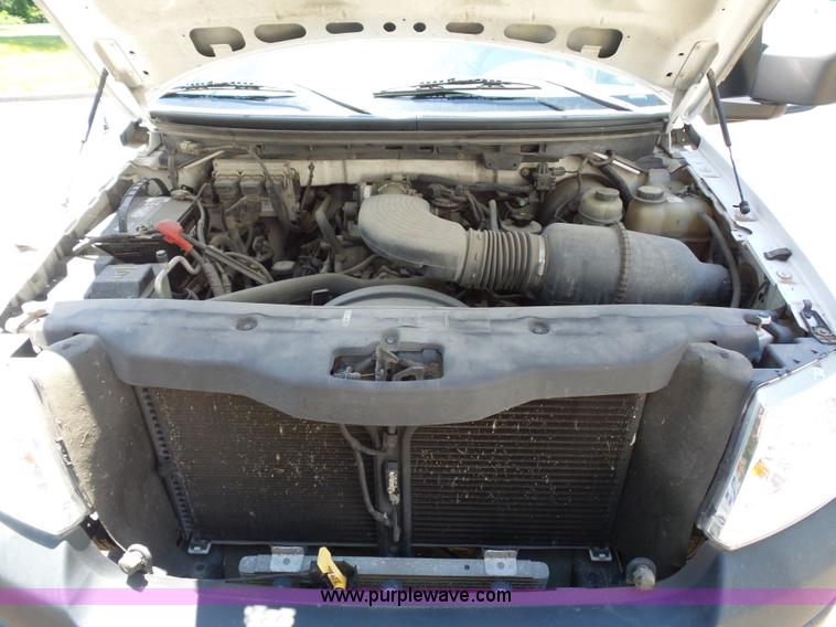 image for item L2890 2005 Ford F150 SuperCab pickup truck