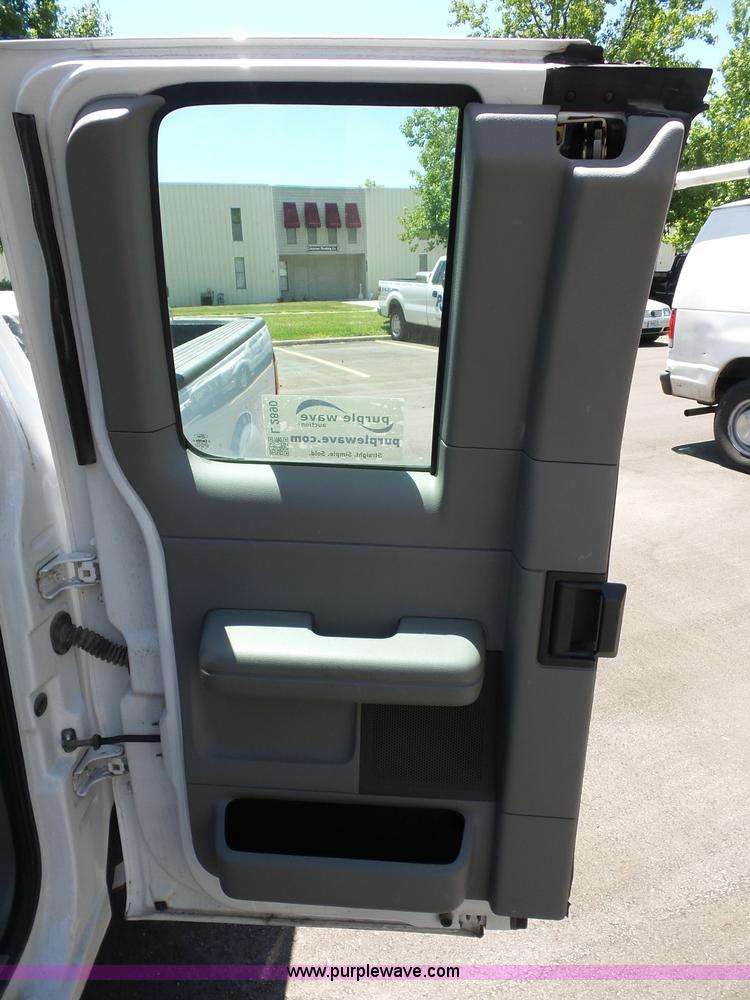 image for item L2890 2005 Ford F150 SuperCab pickup truck