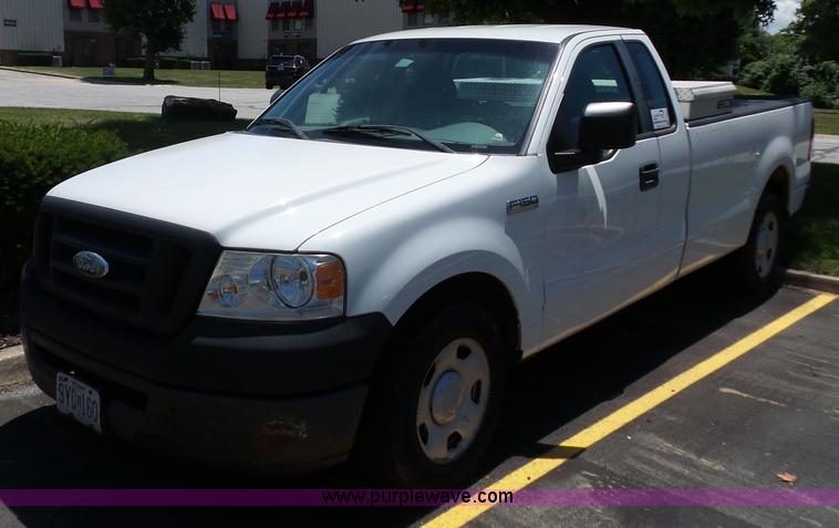 image for item L2891 2008 Ford F150 pickup truck