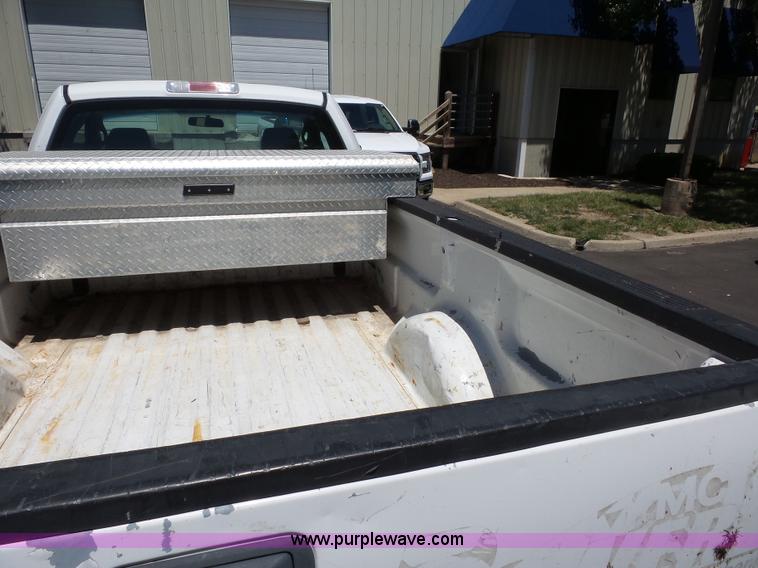 image for item L2891 2008 Ford F150 pickup truck