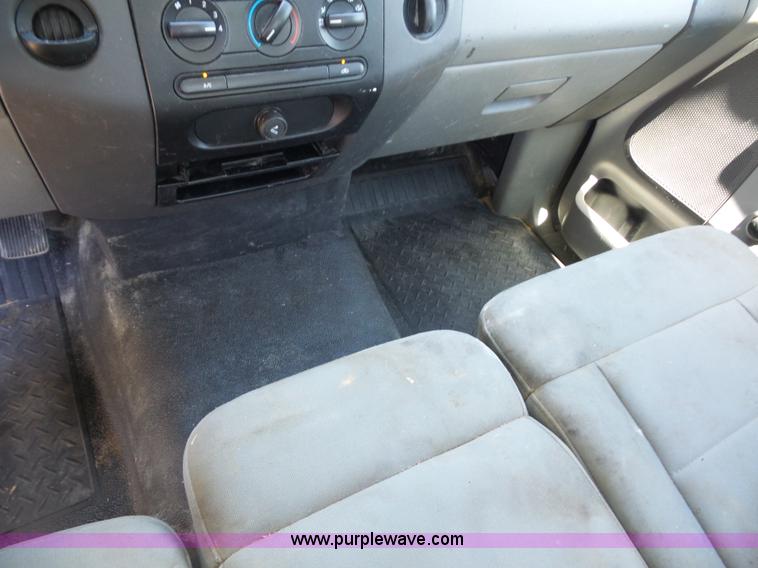 image for item L2891 2008 Ford F150 pickup truck